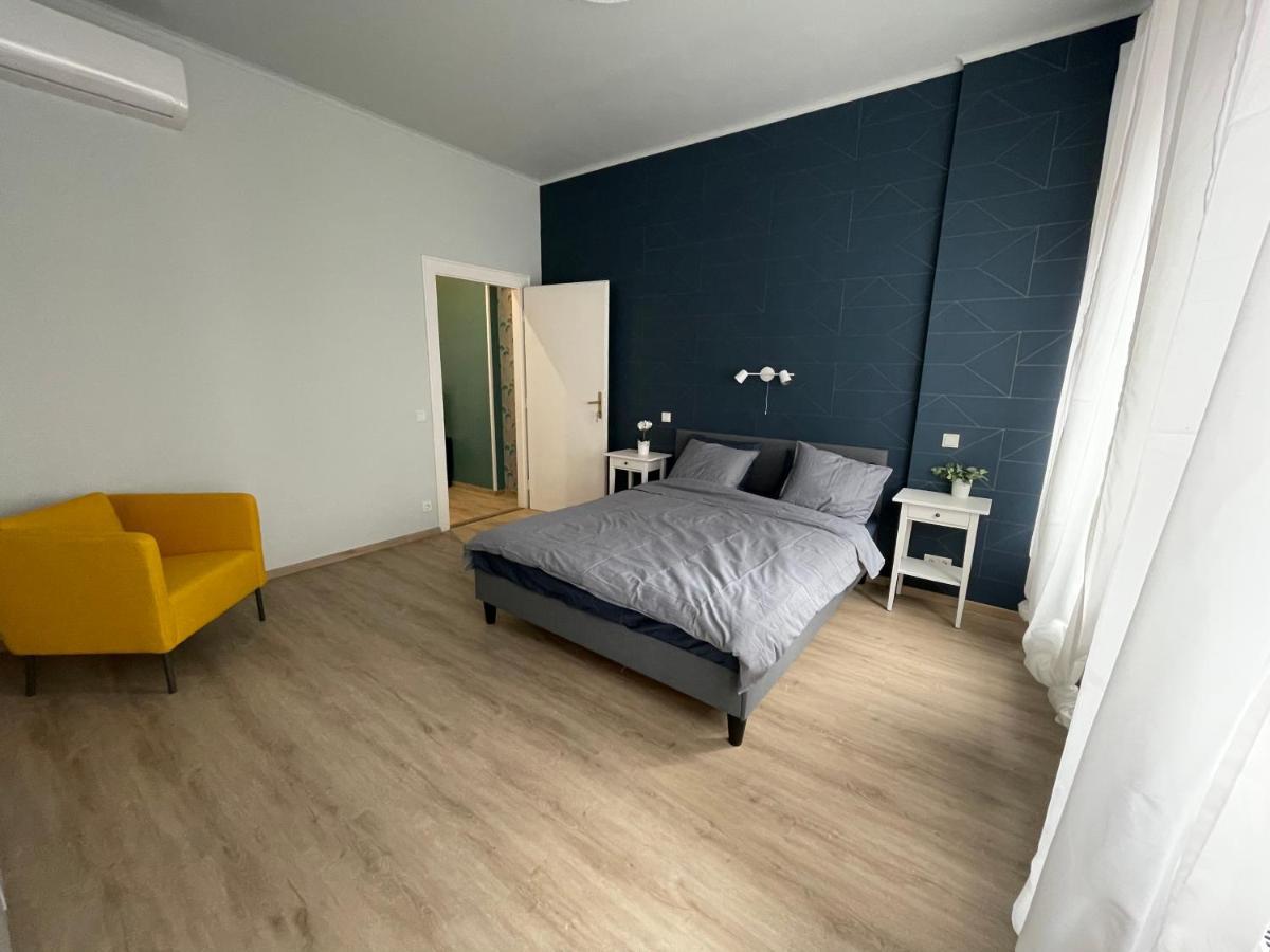 Astoria Downtown Superior Apartman